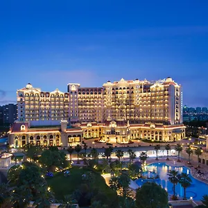 Radisson Blu Forest Manor Hongqiao - Near Necc Shanghai